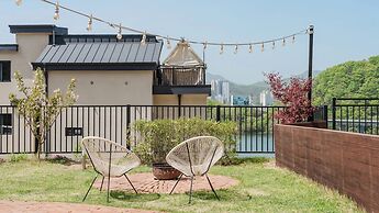 Chuncheon Rehouse