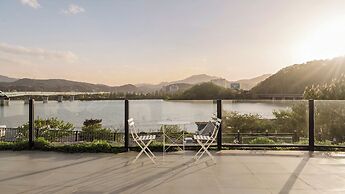 Chuncheon Rehouse