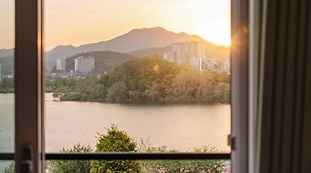 Chuncheon Rehouse