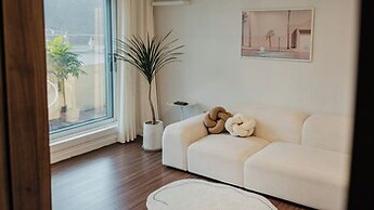 Chuncheon Rehouse