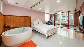 Daebudo The Habitch Spa Pension