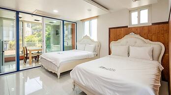 Daebudo The Habitch Spa Pension