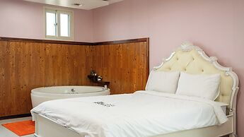 Daebudo The Habitch Spa Pension