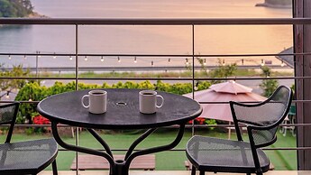 Geoje Pings Pet-friendly Pension
