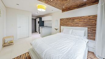 Geoje Pings Pet-friendly Pension