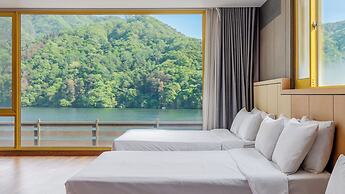 Gapyeong Club Board Resort