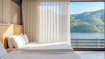 Gapyeong Club Board Resort
