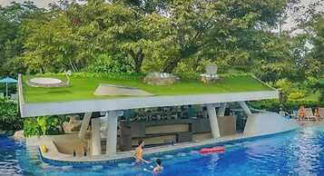 Tambuli Beachfront Luxury Studio