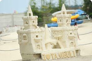 Tambuli Beachfront Luxury Studio