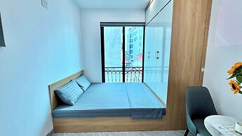 Aira Kim Ma Apartment
