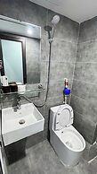 Aira Kim Ma Apartment