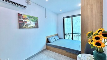 Aira Kim Ma Apartment