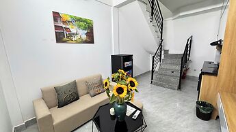 Aira Kim Ma Apartment