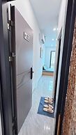 Aira Kim Ma Apartment
