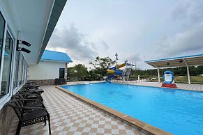 Nueng Pool Villa
