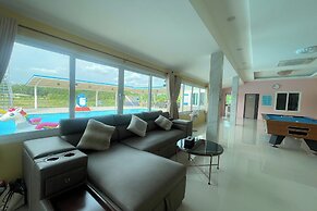 Nueng Pool Villa