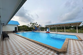 Nueng Pool Villa