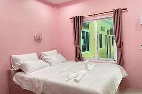 Nueng Pool Villa