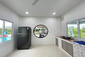 Nueng Pool Villa