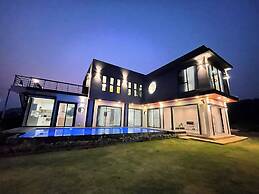 Chacha Tyme Pool Villa Khaoyai