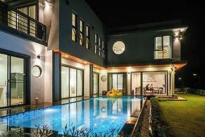 Chacha Tyme Pool Villa Khaoyai