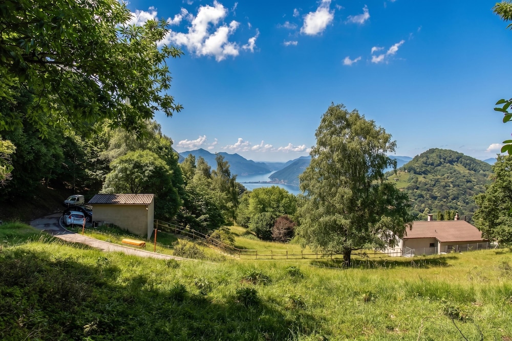 Luxury Nature Retreat Villa Planchette