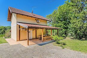 Green Garden Retreat