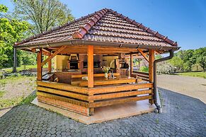 Green Garden Retreat