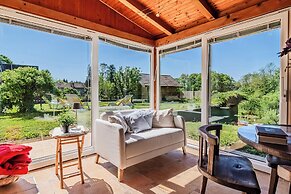 Green Garden Retreat