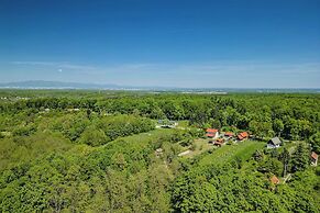 Green Garden Retreat