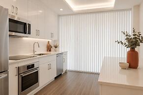 Velvet Queen Hotel