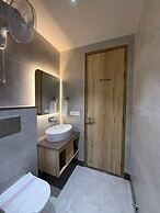 Hotel Satnam