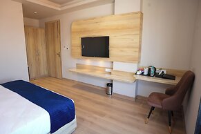 Hotel Satnam