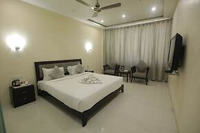 Hotel Silver Shine
