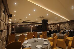 Hotel Silver Shine