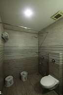 Hotel Silver Shine