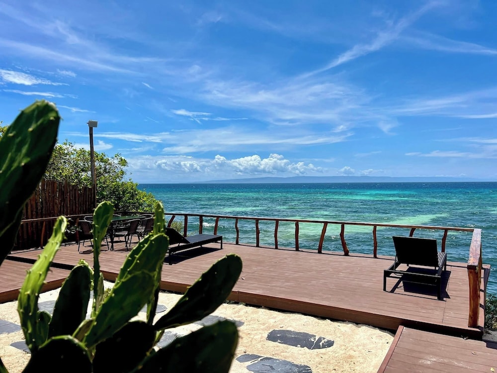 Crossa Inn Siquijor