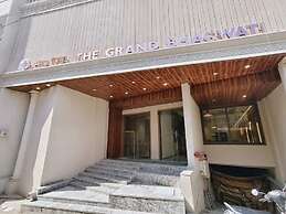 Hotel The Grand Bhagwati