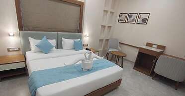 Hotel The Grand Bhagwati
