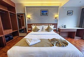 HOTEL OLD BELLEVUE