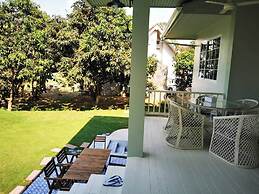 Khaoyai 6 Bedrooms Pool Villa