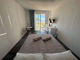 Marina Boutique Hotel