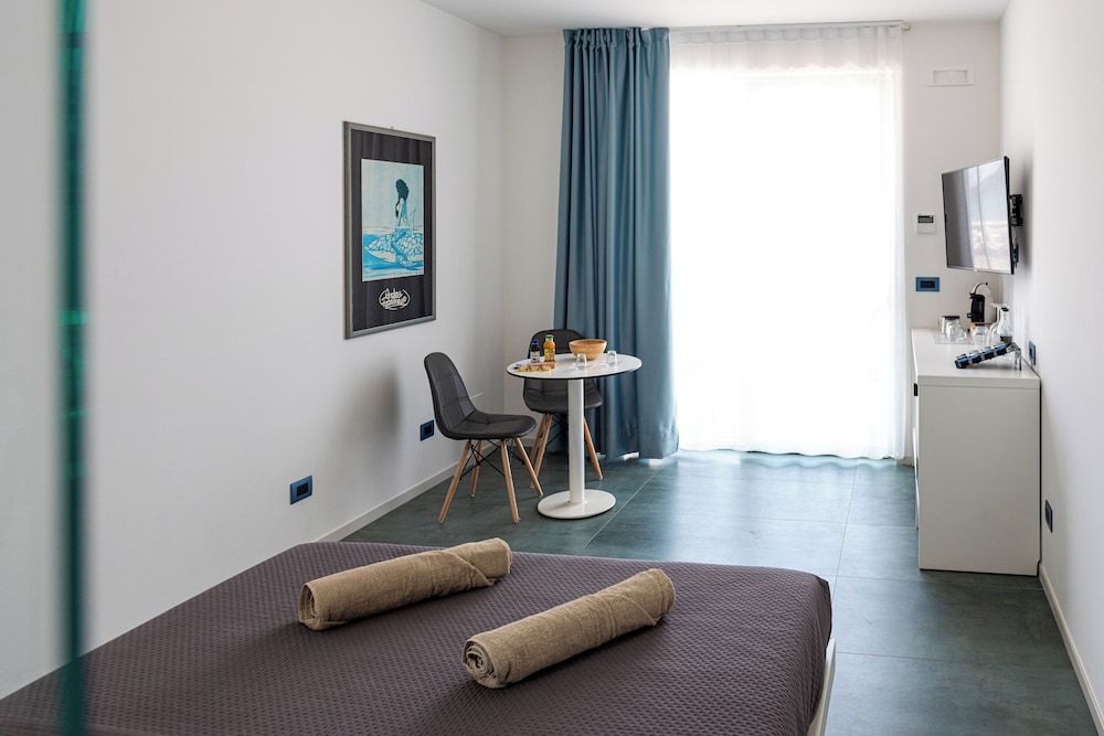 Marina Boutique Hotel