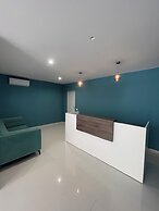 Gheloi Apartments