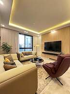 Khozama Living