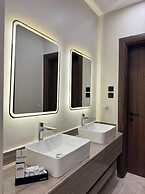 Khozama Living
