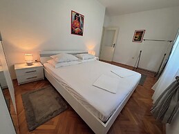 Apartman Karlo