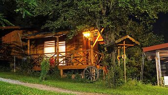 Nesilce Tatil Köyü