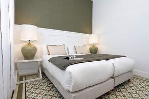 Luxurious 3 bd Apartment in Granada San Anton 302