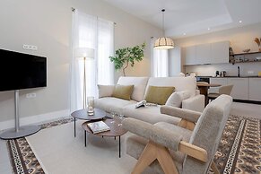 Luxurious 3 bd Apartment in Granada San Anton 302